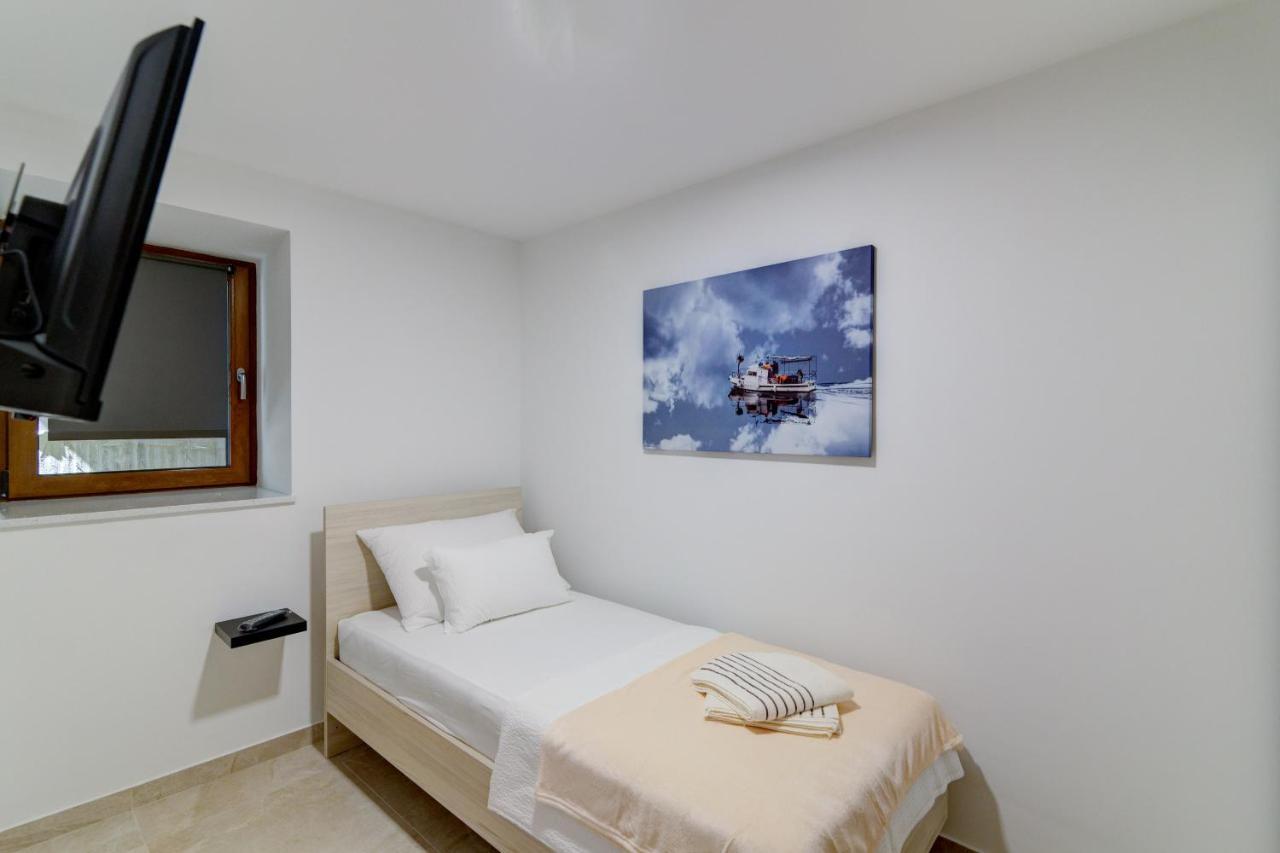 Apartament Rote Zora Senj  Zewnętrze zdjęcie